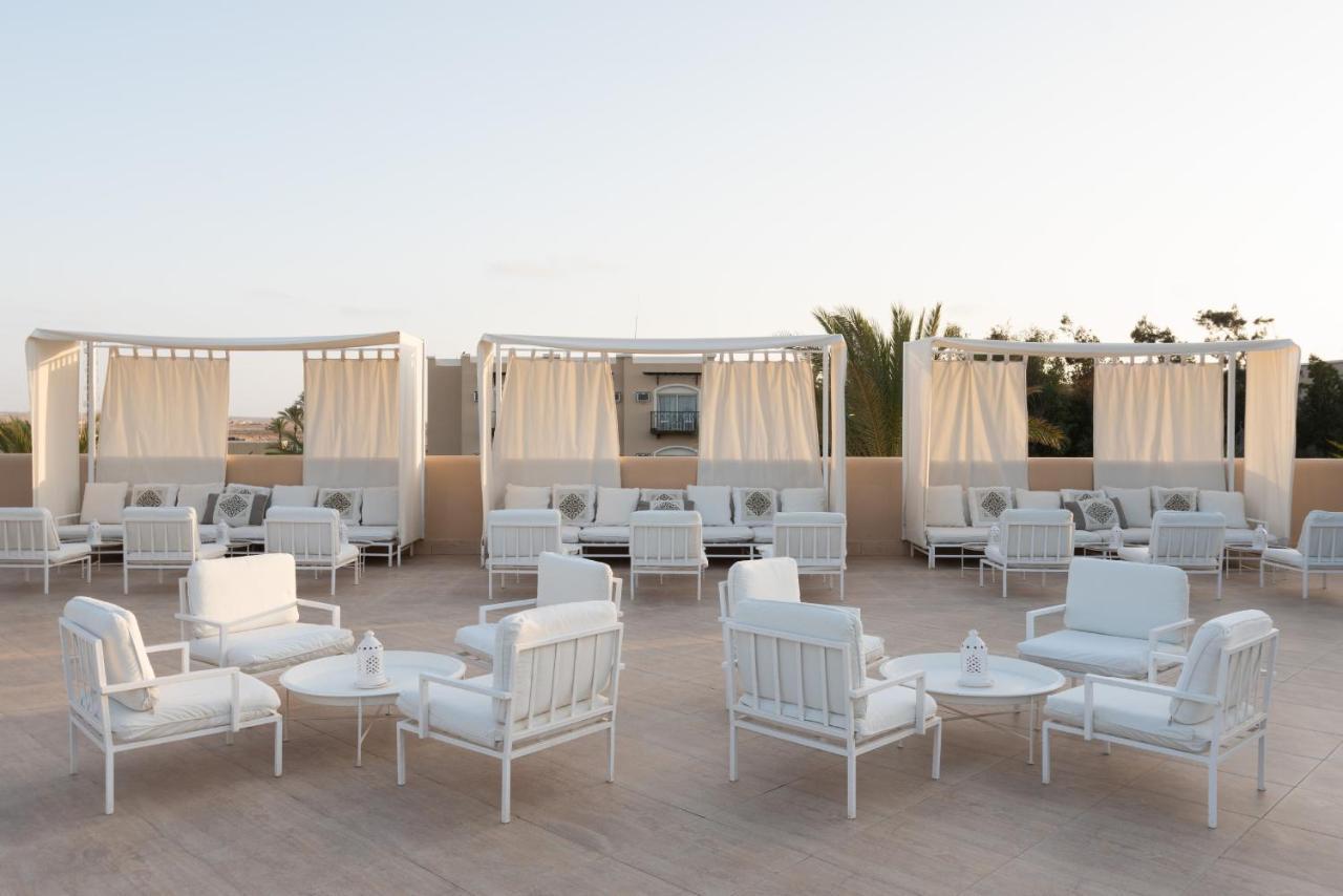 Отель Jaz Neo Almazino, Almaza Bay Majid Abu Zayd Экстерьер фото